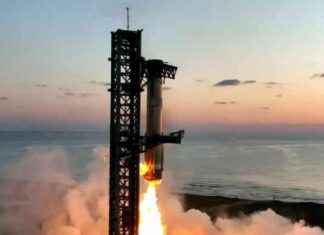 SpaceX Rocket Booster Successfully Lands with ‘Chopsticks’ Technology news-13102024-201803