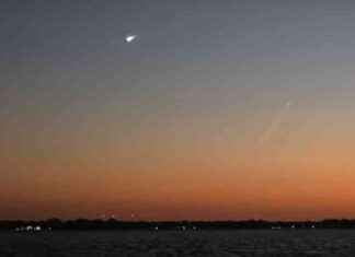 Stunning Videos Show Huge Fireball Blazing Over Lake Erie news-23102024-174917