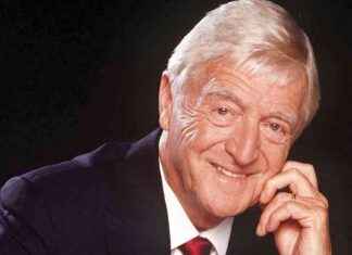 AI-Replicated Michael Parkinson to Host Unscripted Celebrity Podcast news-29102024-070722