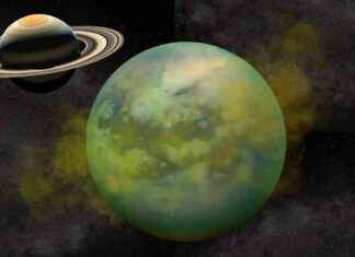 Exploring the Possibility of Life on Saturn’s Moon Titan with a 6-Mile-Thick Methane Ice Crust news-04112024-025003