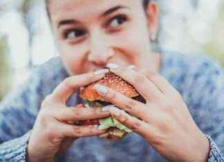 Uncovering the 3 Neurons Behind Food Consumption Drive news-04112024-222021