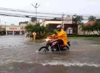 Tropical Storm Sara Causes Widespread Flooding and Life-Threatening Conditions in Honduras news-16112024-184301