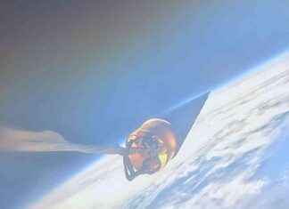 Homemade Rocket Sets New Records for Student Spacecraft news-21112024-234244