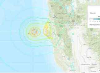 California Coast Hit by Massive Magnitude 7 Earthquake california-coast-hit-by-massive-magnitude-7-earthquake