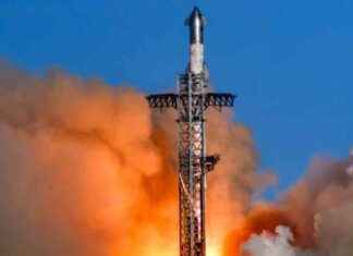 SpaceX Rocket Explosion Over Grand Turk Island: Dramatic Fire and Smoke Display spacex-rocket-explosion-over-grand-turk-sland-dramatic-fire-and-smoke-display