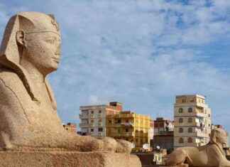 Cleopatra’s Birthplace Alexandria Crumbling Into Sea: Unprecedented Decay cleopatras-birthplace-alexandria-crumbling-nto-sea-unprecedented-decay
