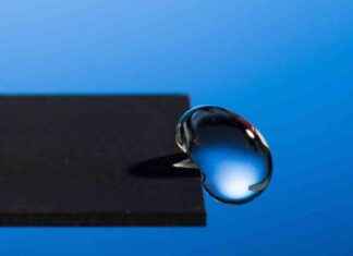 Water Molecules Flipping Could Aid Cheaper Hydrogen Fuel Production water-molecules-flipping-could-aid-cheaper-hydrogen-fuel-production