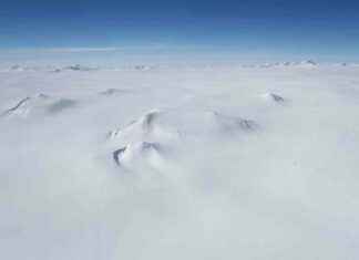 Antarctica Gains Ice Despite Global Warming: NASA Satellites Reveal Surprising Trend antarctica-gains-ce-despite-global-warming-nasa-satellites-reveal-surprising-trend