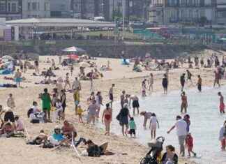 Improving Weather Forecast Accuracy with Cloud Technology mproving-weather-forecast-accuracy-with-cloud-technology