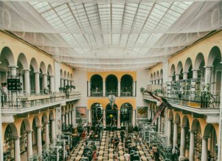 Science Museum of Long Island: Discover Fascinating Exhibits Today!