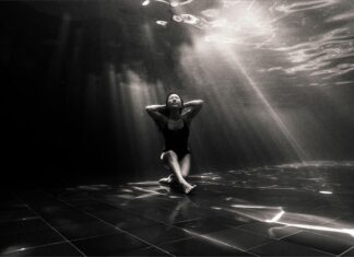 Reflecting Pool at the Christian Science Plaza: A Serene Escape