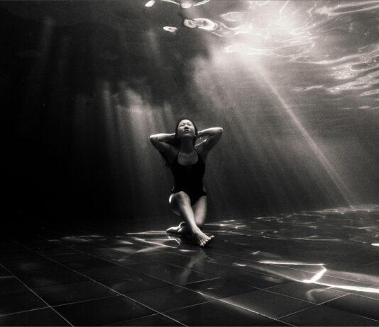 Reflecting Pool at the Christian Science Plaza: A Serene Escape